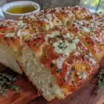 garlic parmesan focaccia bread - featured image