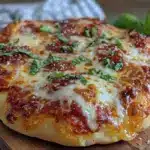 perfect crispy Margherita pizza recipe - featured image